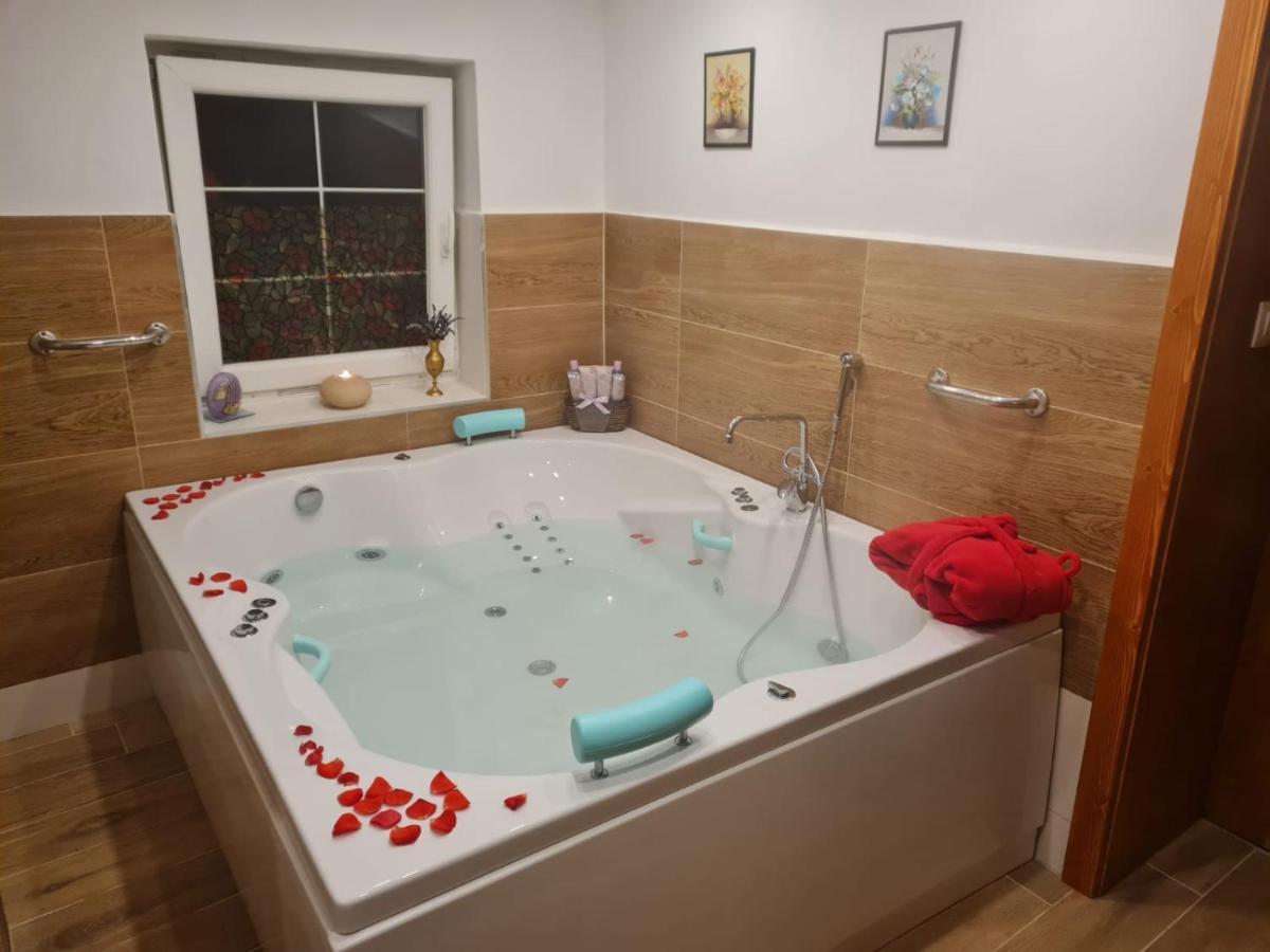 Apartmany Petronela Маков Екстер'єр фото